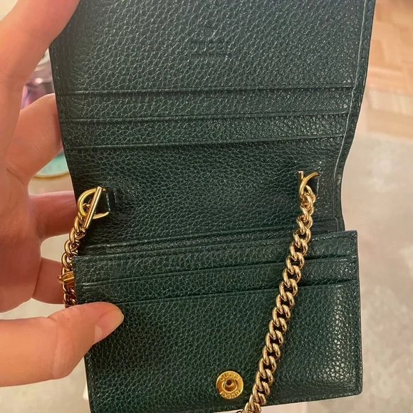 Gucci - Zumi Chain Wallet - Picture 2 of 8